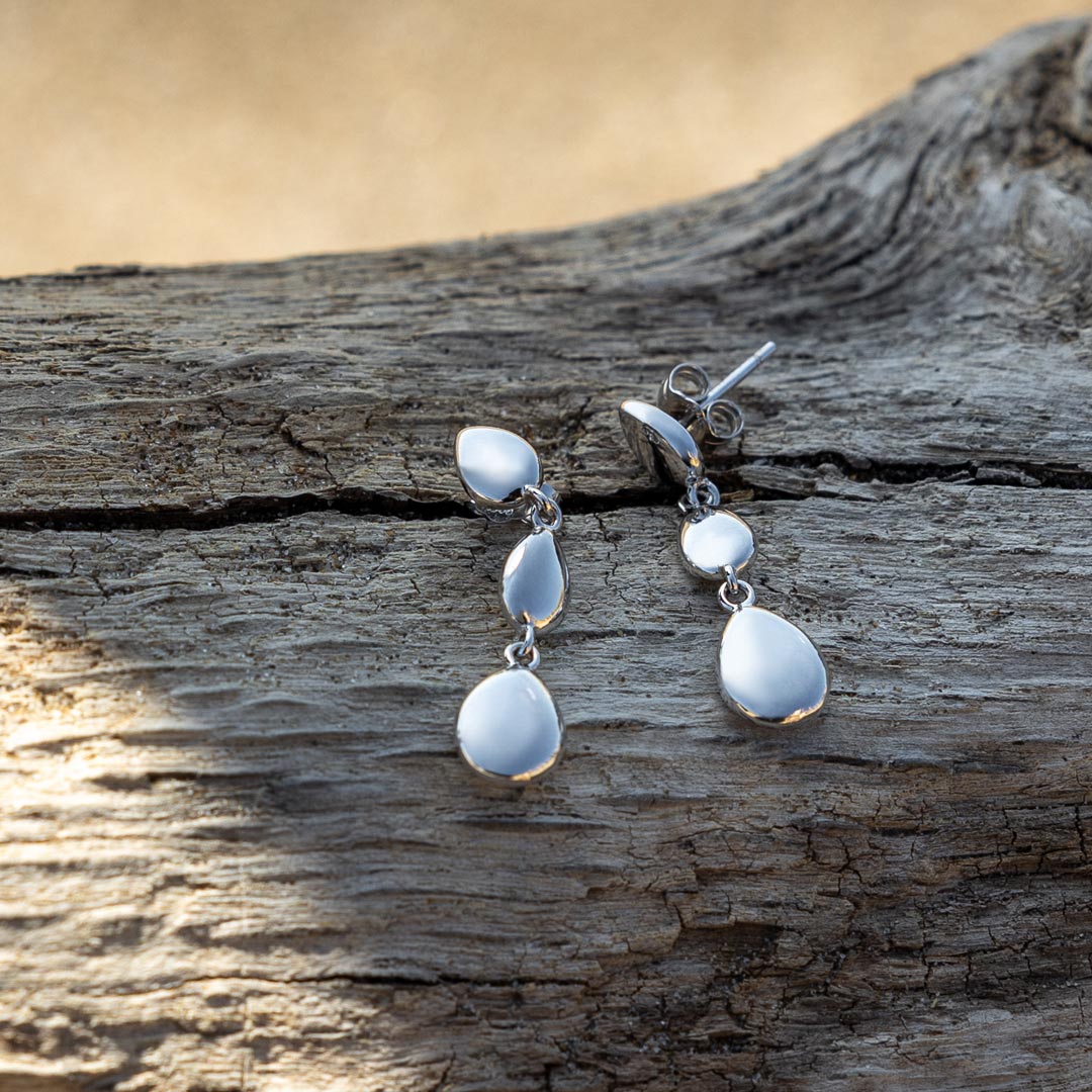 Kit Heath - Coast Pebble Linking Pebbles Drop Earrings - Silver