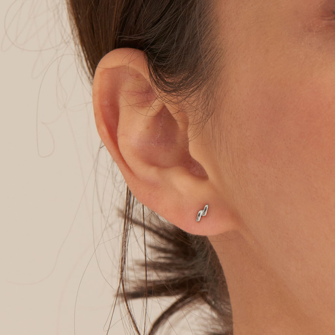 Ania Haie - Smooth Twist Stud Earrings - Silver