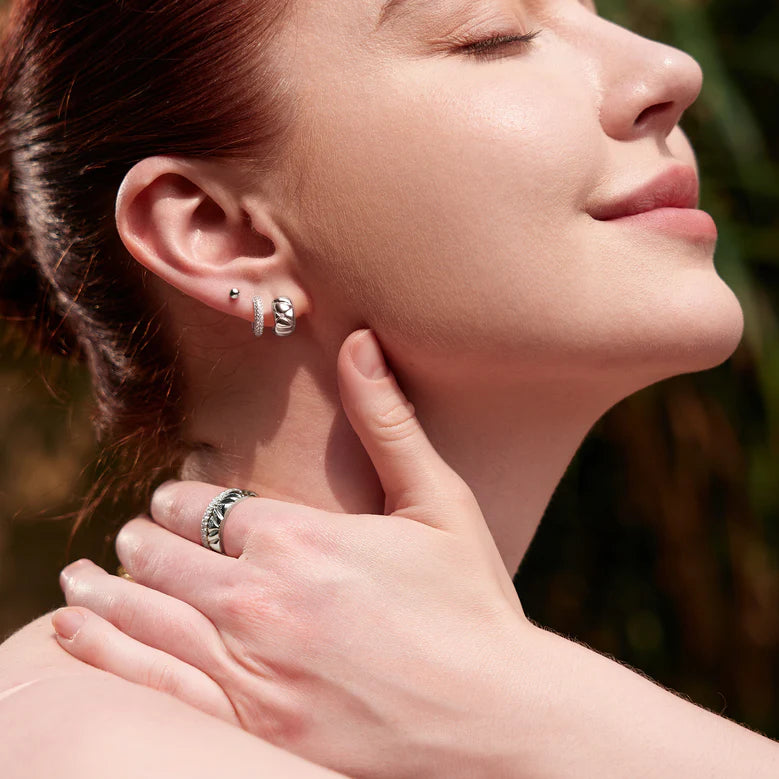 Ania Haie - Shimmering Pavé Huggie Earrings - Silver