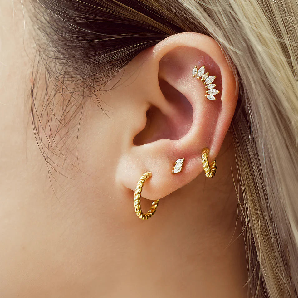 Ania Haie - Texture Medium Huggie Hoop Earrings - Gold