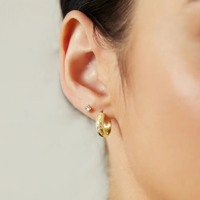 Ania Haie - Small Chubby Sparkling Huggie Hoop Earrings - Gold
