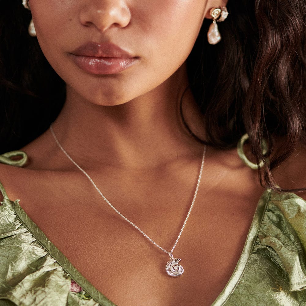 Daisy London - Pearl and Shell Pendant Necklace - Silver