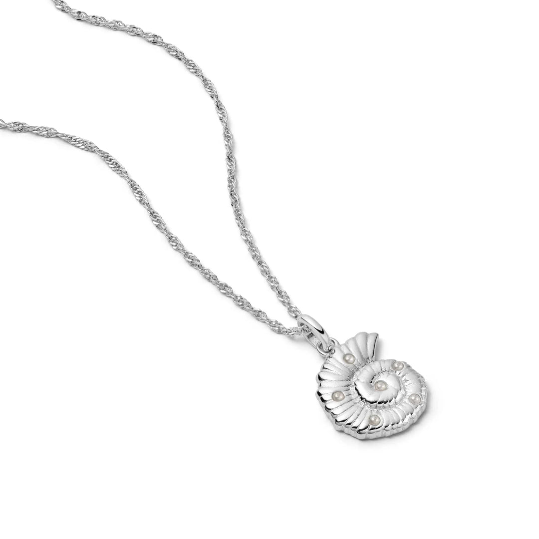 Daisy London - Pearl and Shell Pendant Necklace - Silver