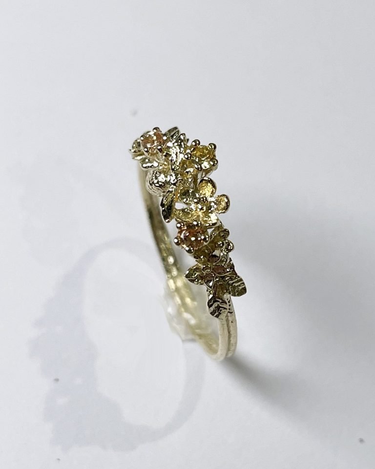 Alex Monroe - Beekeeper Sapphire Twist Ring - Gold