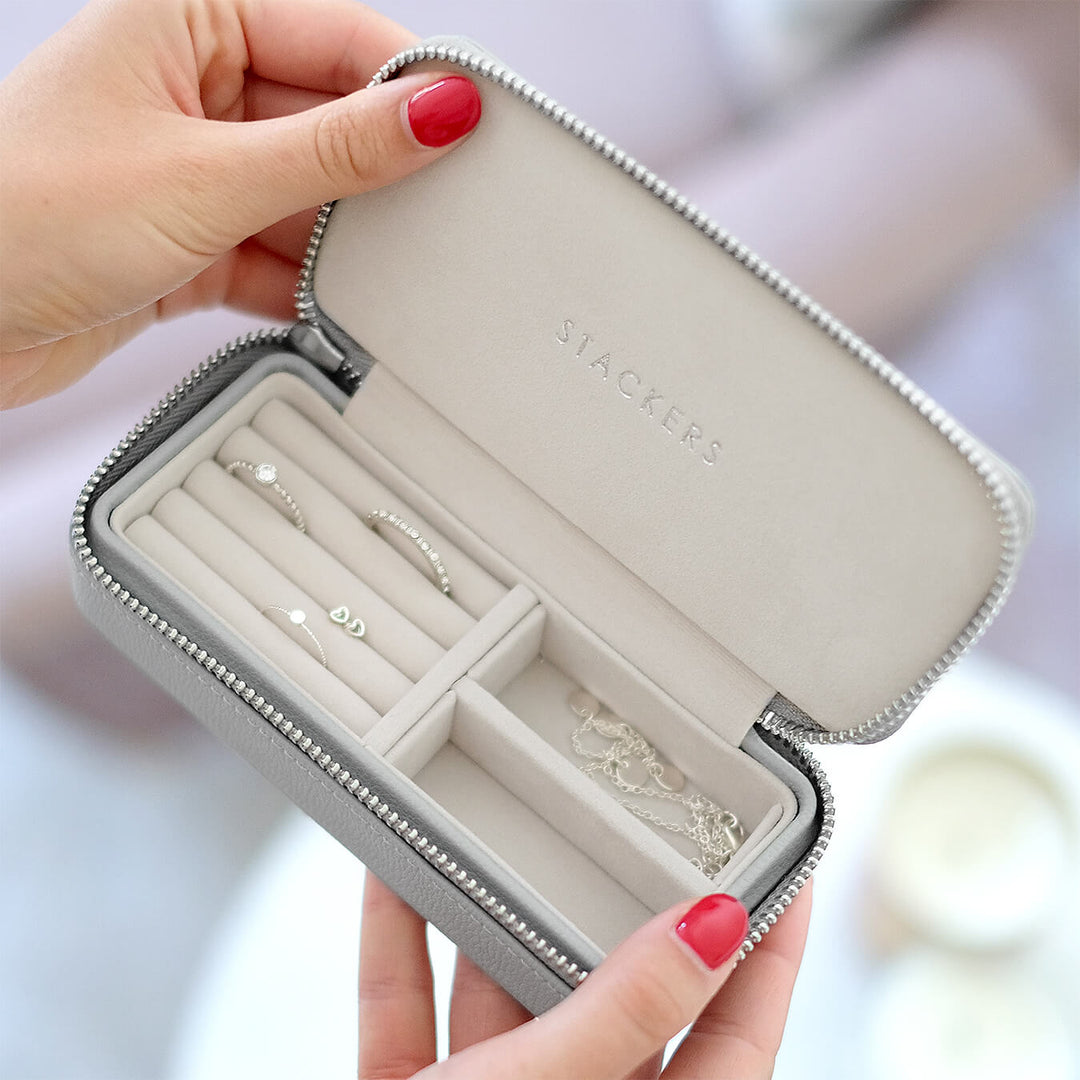 Stackers - Pebble Grey Medium Zipped Travel Jewellery Box