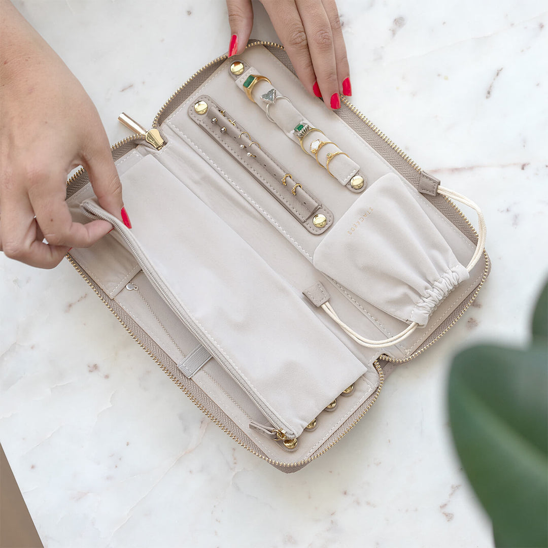 Stackers - Taupe Jewellery Roll