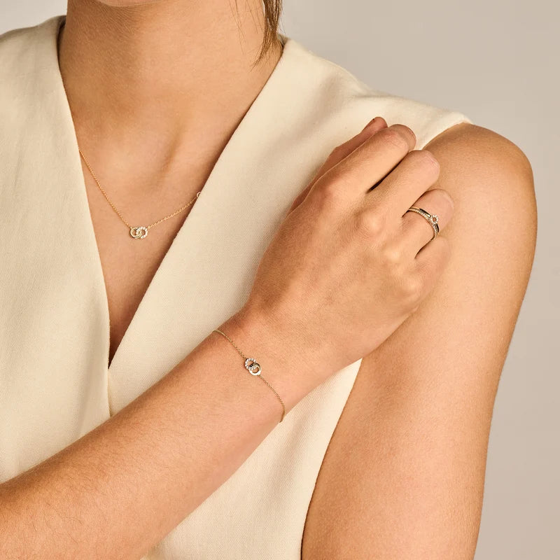 Blush - Interlocking Rings Bracelet - 14kt Yellow Gold