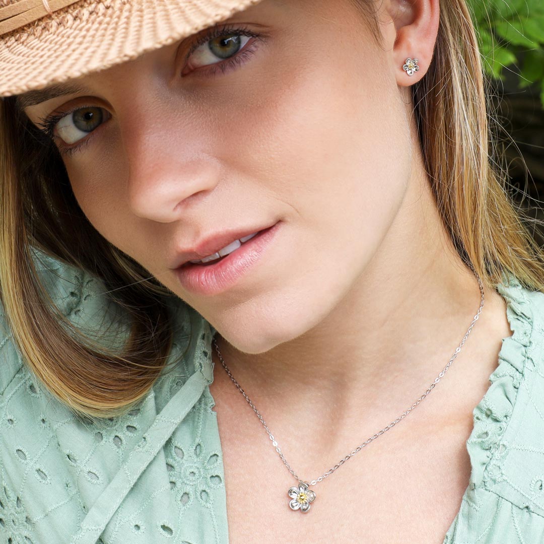 Kit Heath - Blossom Wood Rose Necklace - Silver