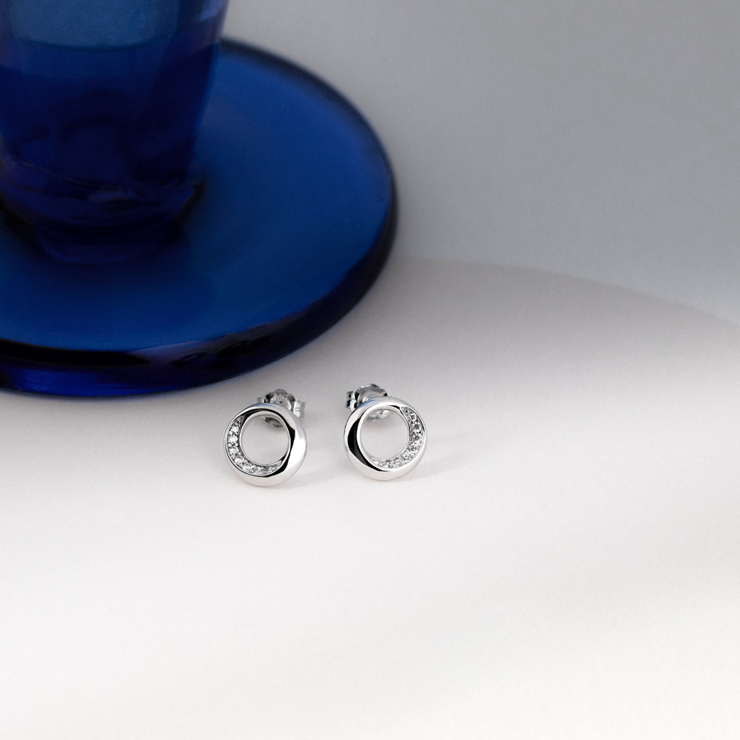Kit Heath - Bevel Cirque Pavé Stud Earrings - Silver