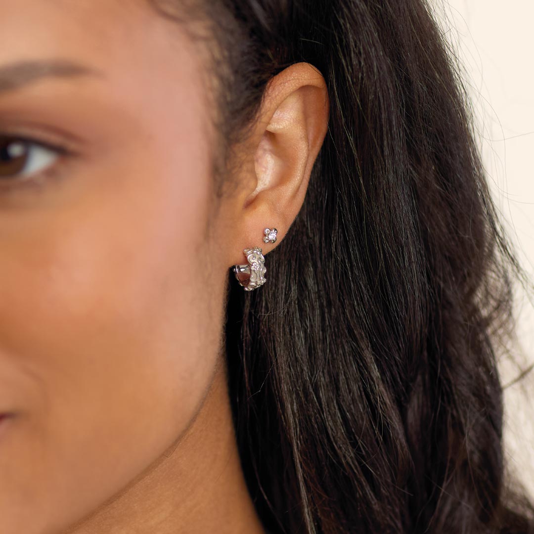 Kit Heath - Blossom Flyte Honey Flower Chunky Hoop Earrings - Silver