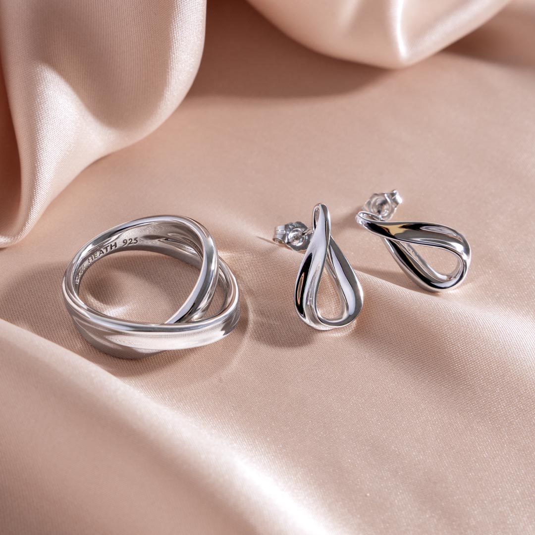 Kit Heath - Serenity Loop Grande Stud Earrings - Silver