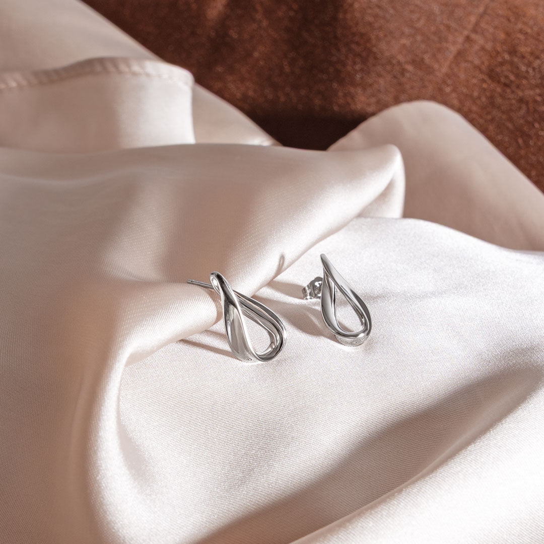 Kit Heath - Serenity Loop Grande Stud Earrings - Silver