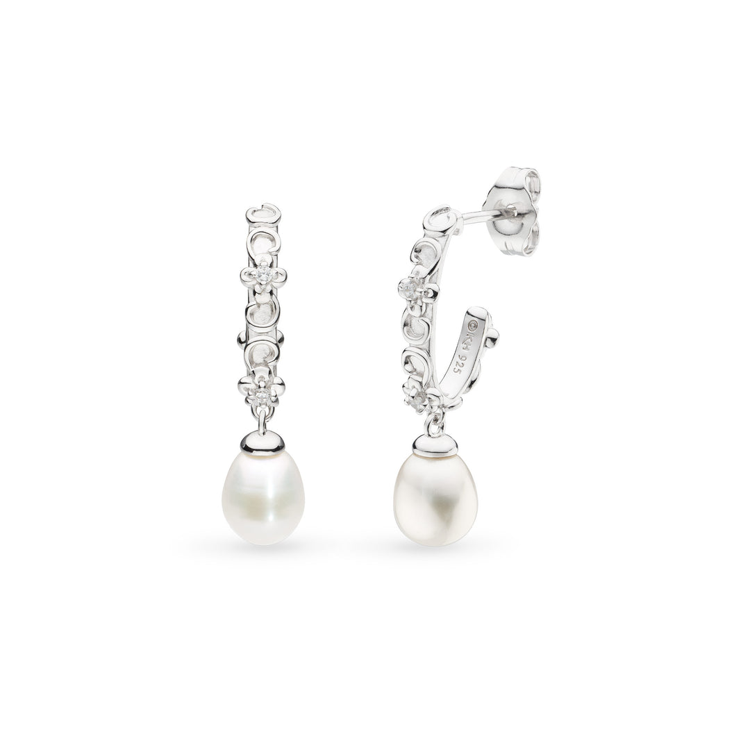 Kit Heath - Blossom Flyte Honey Flower Pearl Oval Hoop Earrings - Silver