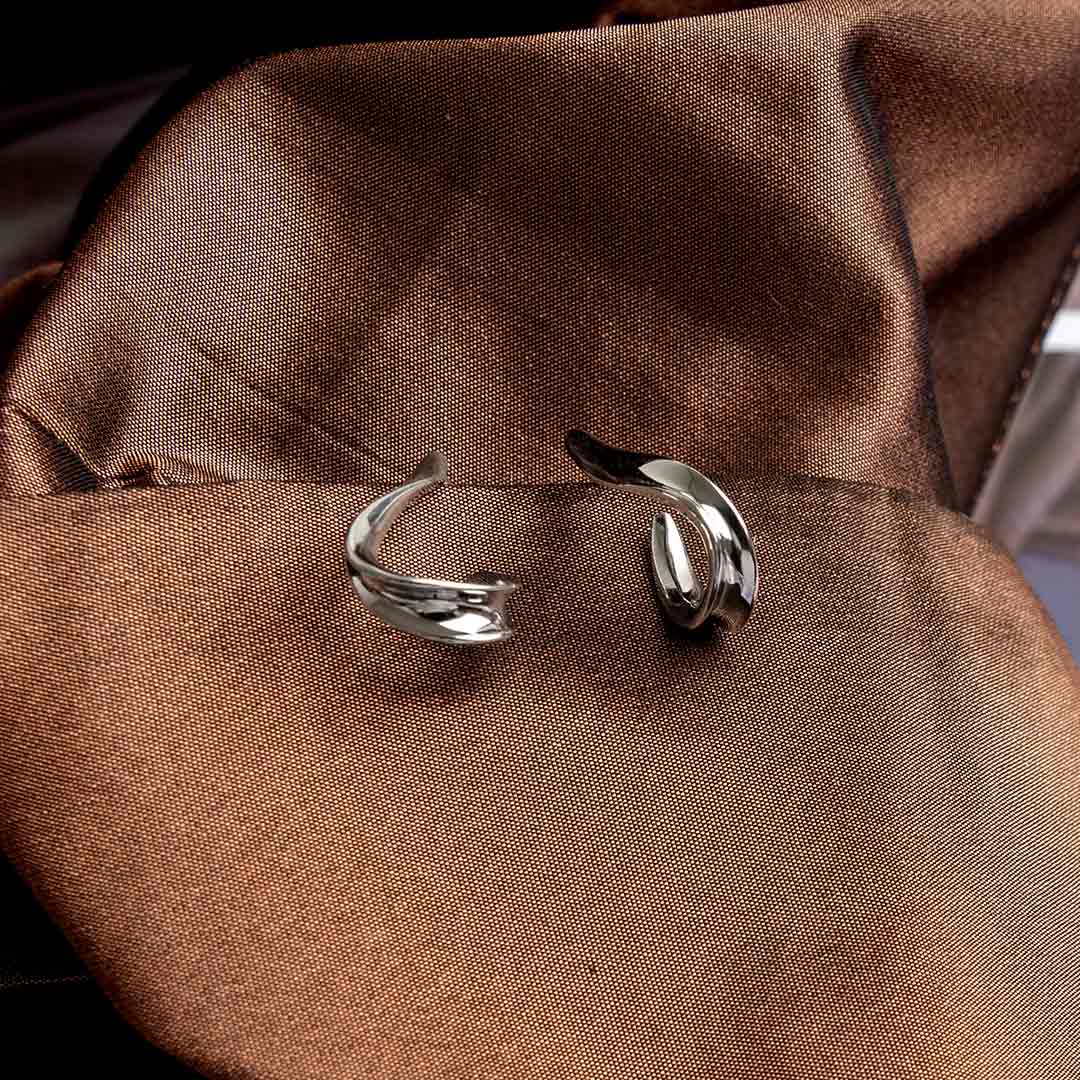 Kit Heath - Serenity Loop Semi Hoop Stud Earrings - Silver