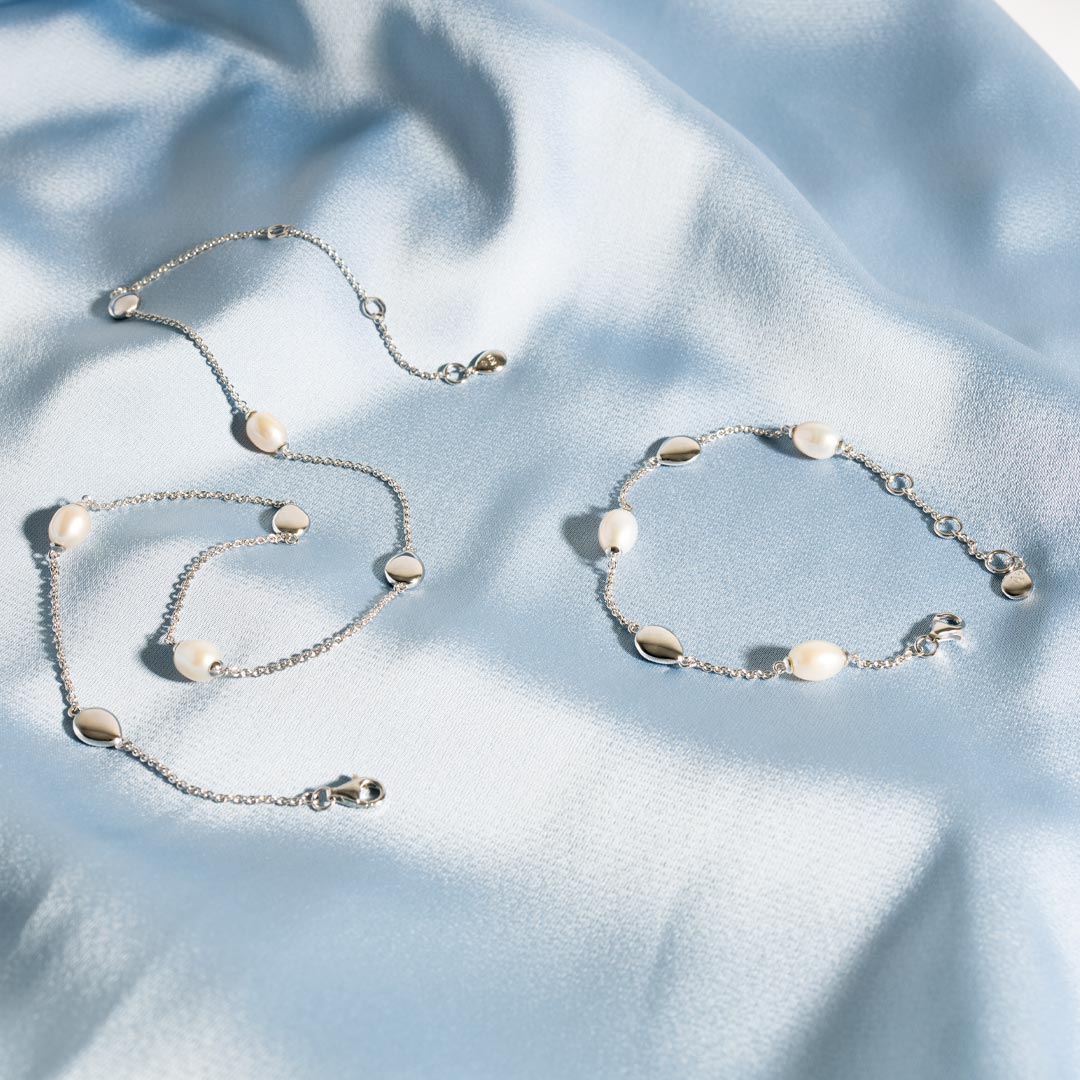 Kit Heath - Coast Pebble Pearl Station Necklace - Silver