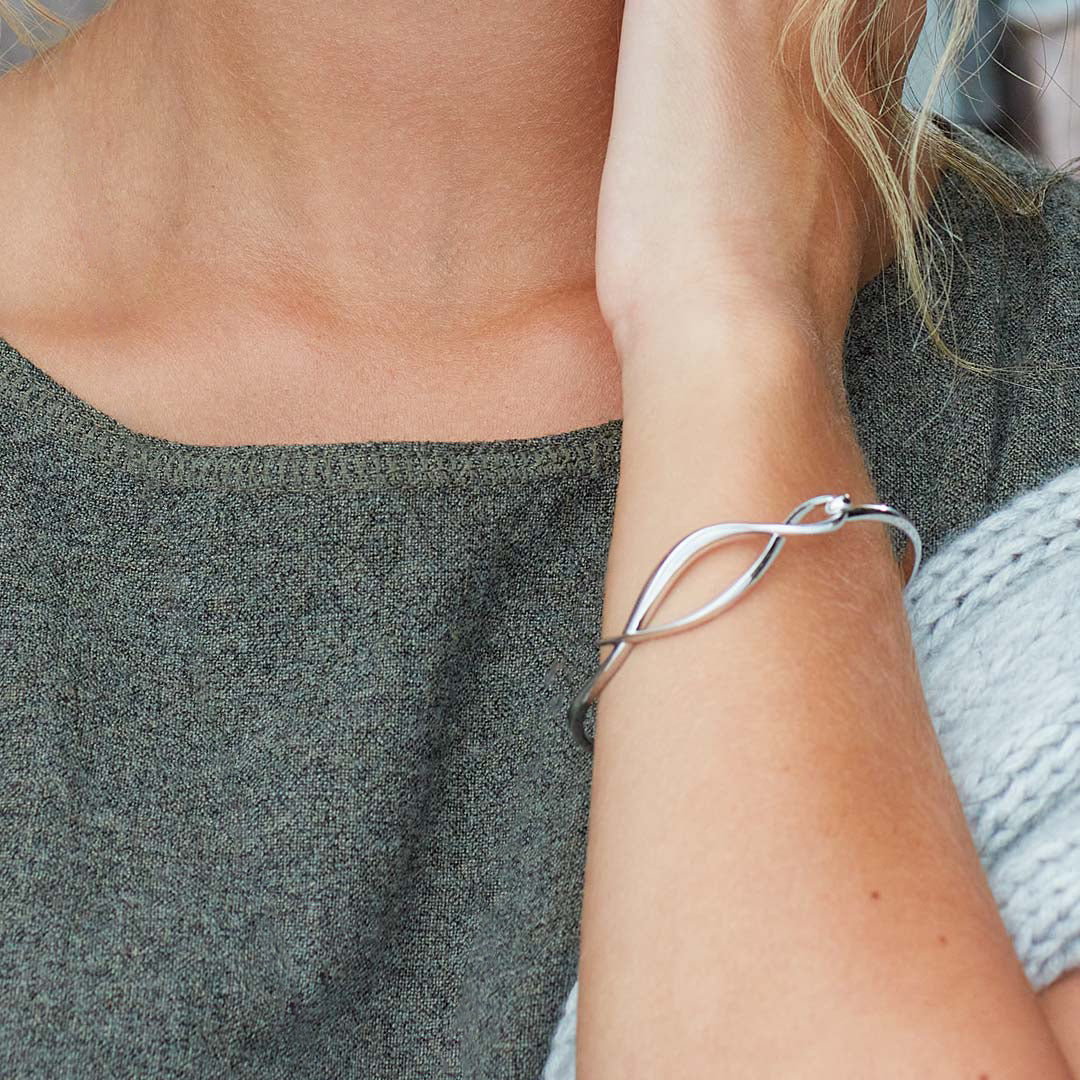 Kit Heath - Entwine Twine Twist Hinged Bangle - Silver