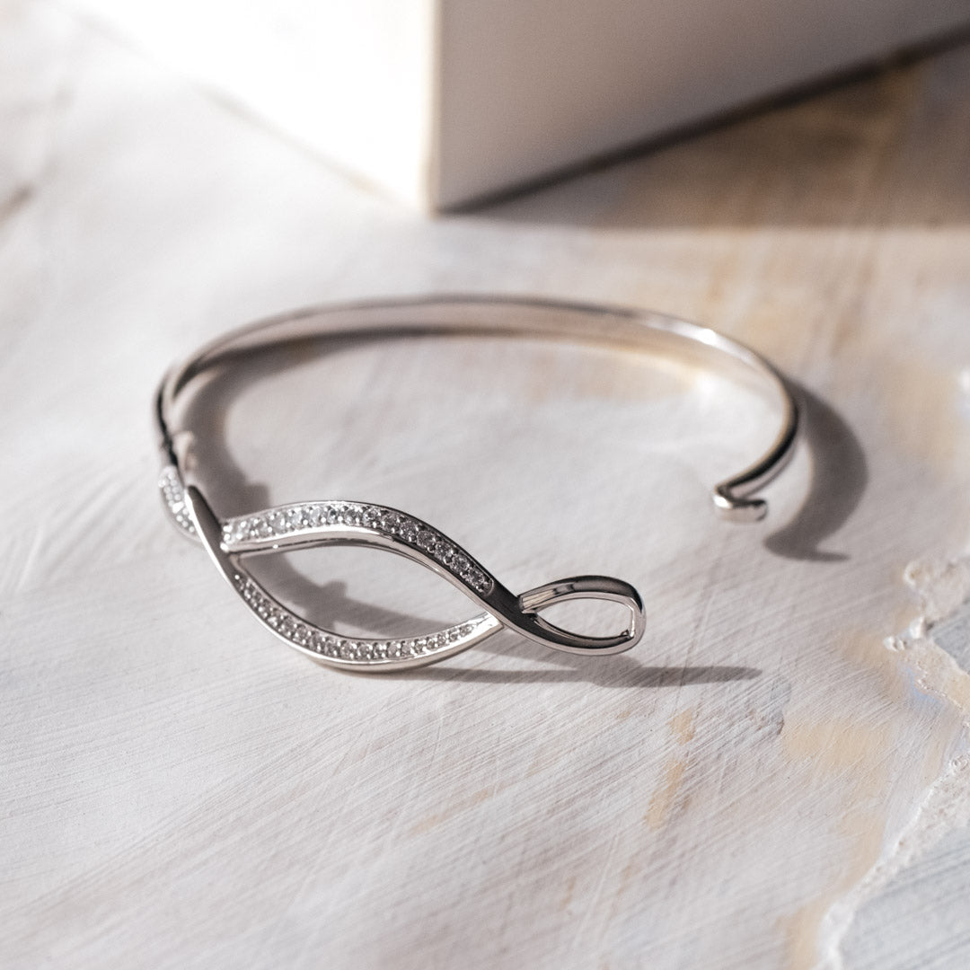 Kit Heath - Entwine Twine Twist Pavé Hinged Bangle - Silver