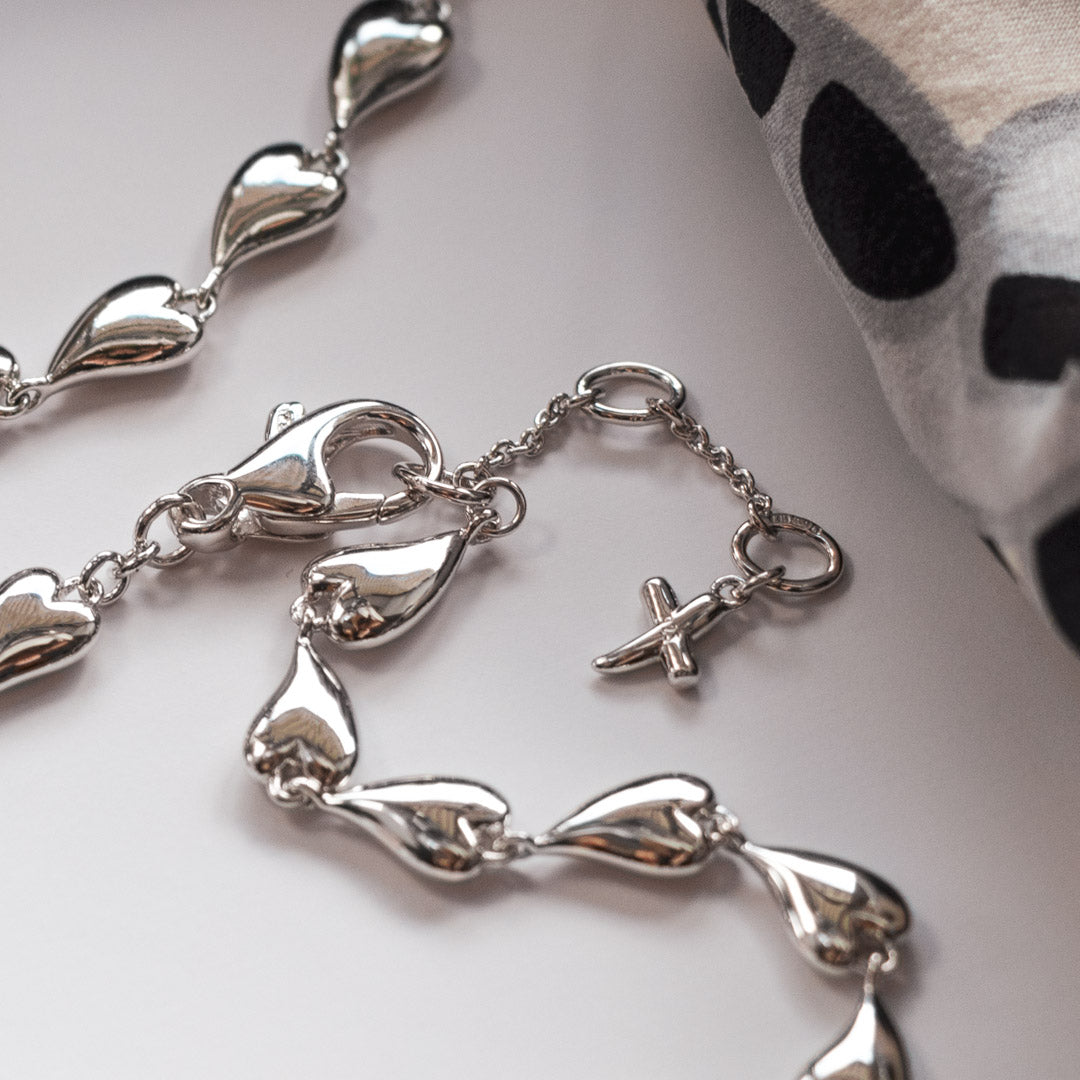 Kit Heath - Desire Kiss Linking Hearts Bracelet - Silver