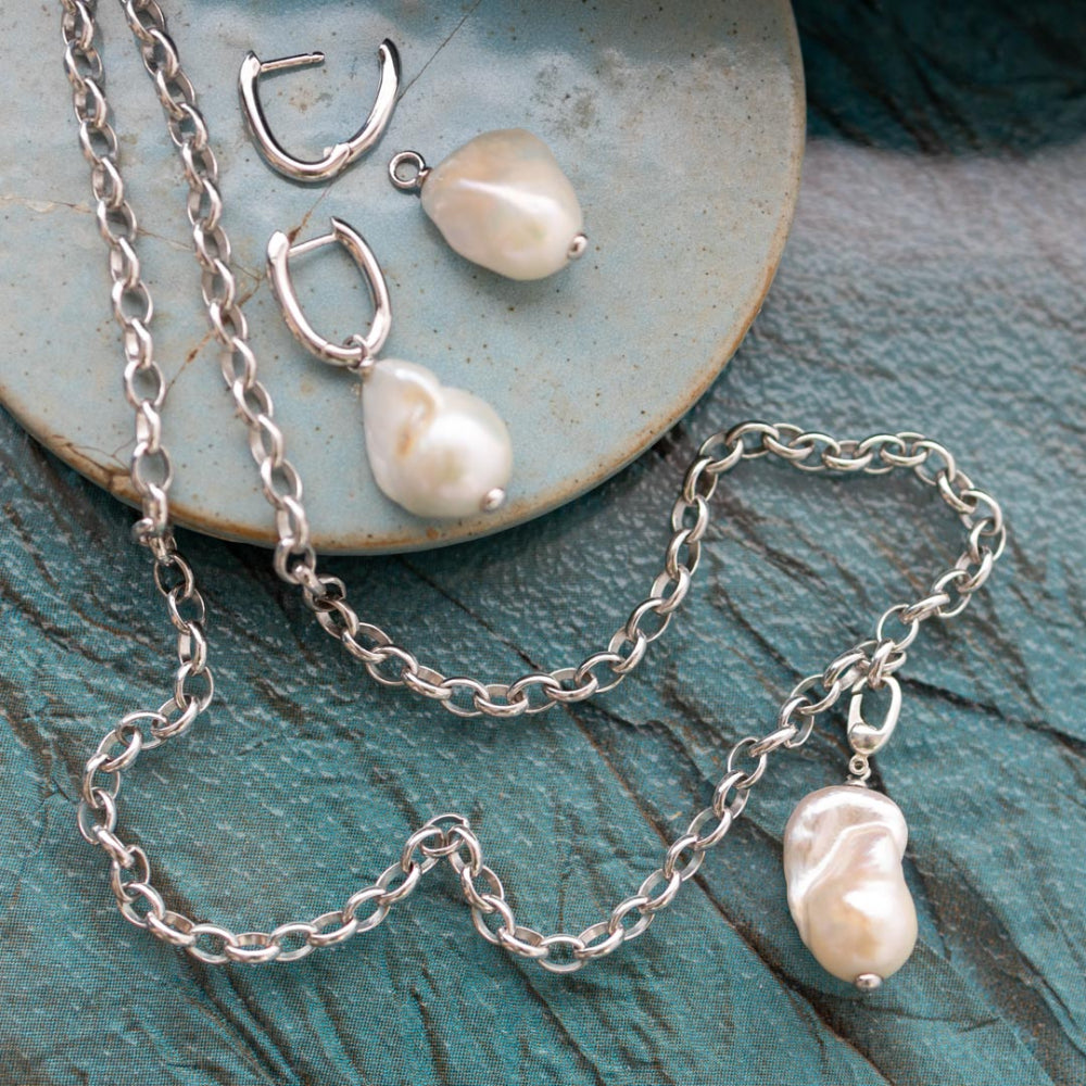 Kit Heath - Revival Baroque Pearl Link Charm Pendant - Silver