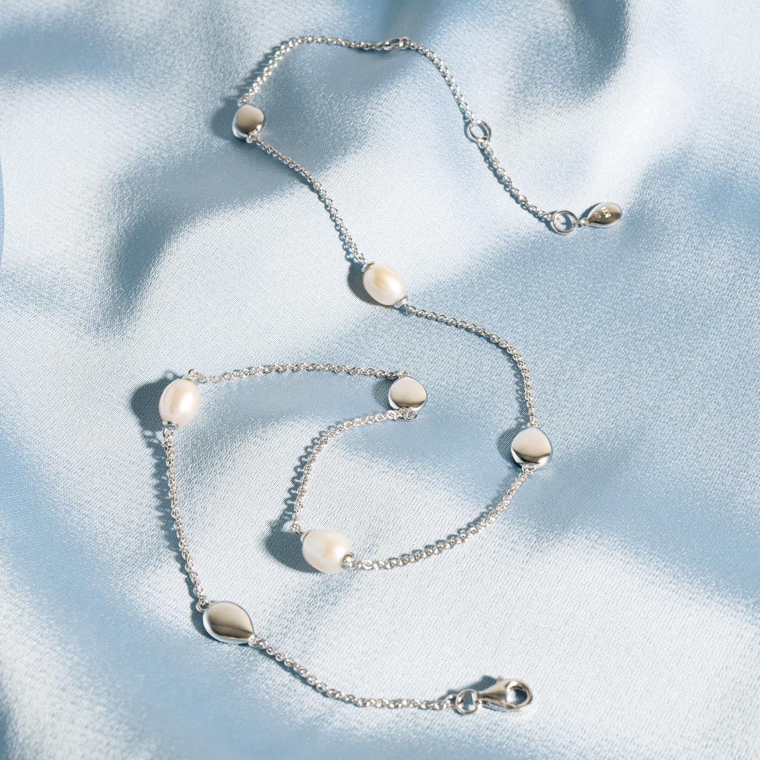 Kit Heath - Coast Pebble Pearl Station Necklace - Silver