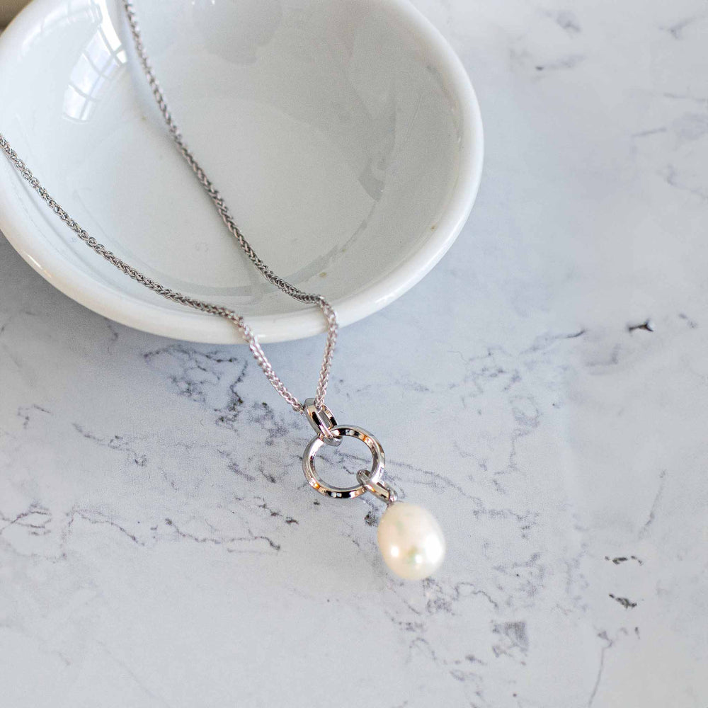 Kit Heath - Revival Classic Pearl Link Drop Necklace - Silver