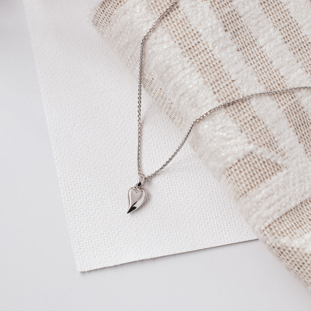 Kit Heath - Desire Kiss Mini Heart Necklace - Silver