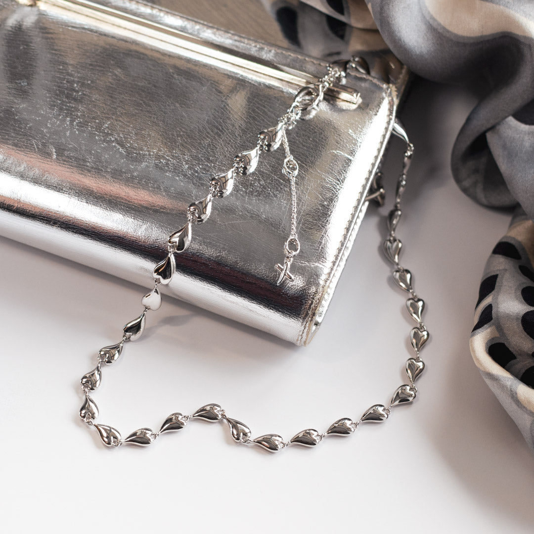 Kit Heath - Desire Kiss Linking Hearts Collar Necklace - Silver