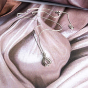 Kit Heath - Serenity Loop Dainty Necklace - Silver