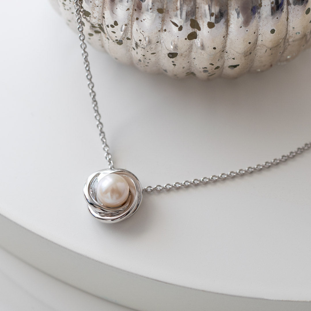 Kit Heath - Bevel Trilogy Freshwater Pearl Necklace - Silver