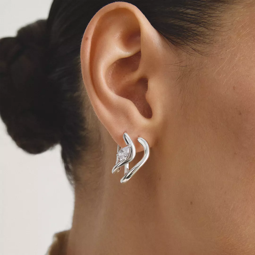 Thomas Sabo - Bold Elegence Wave-Shaped Hoop Earrings - Silver