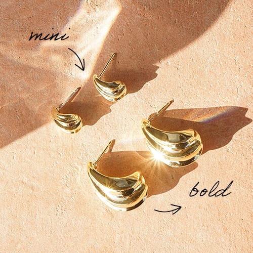 Daisy London - Bold Wave Stud Earrings - Gold