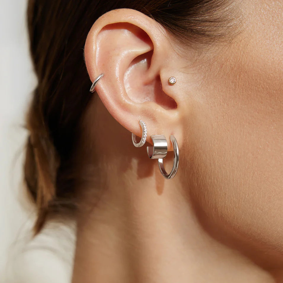 Ania Haie - Tube Medium Hoop Earrings - Silver
