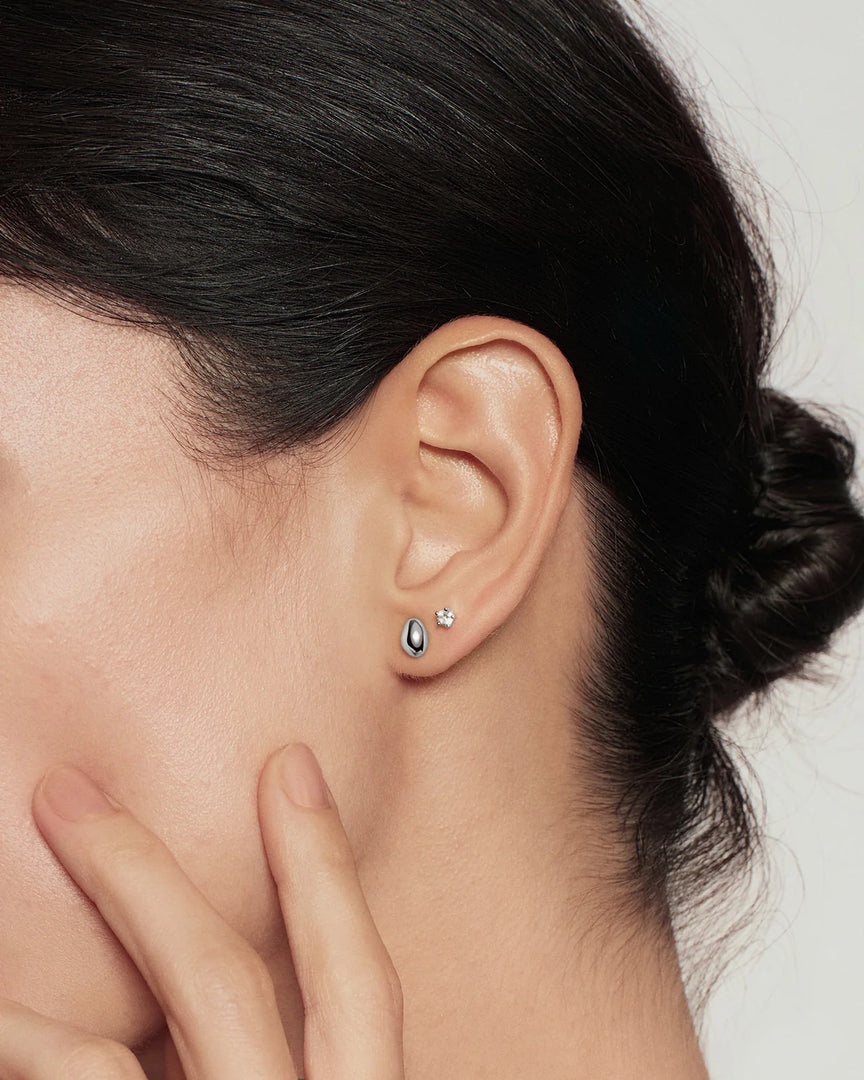 Ania Haie - Organic Dome Pebble Stud Earrings - Silver