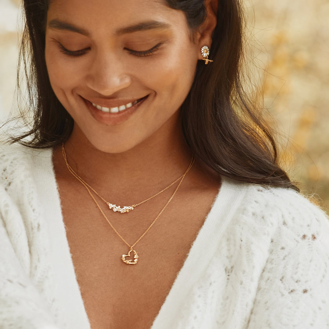 Alex Monroe - Floral Heart Necklace with Itsy Bitsy Bee - Gold