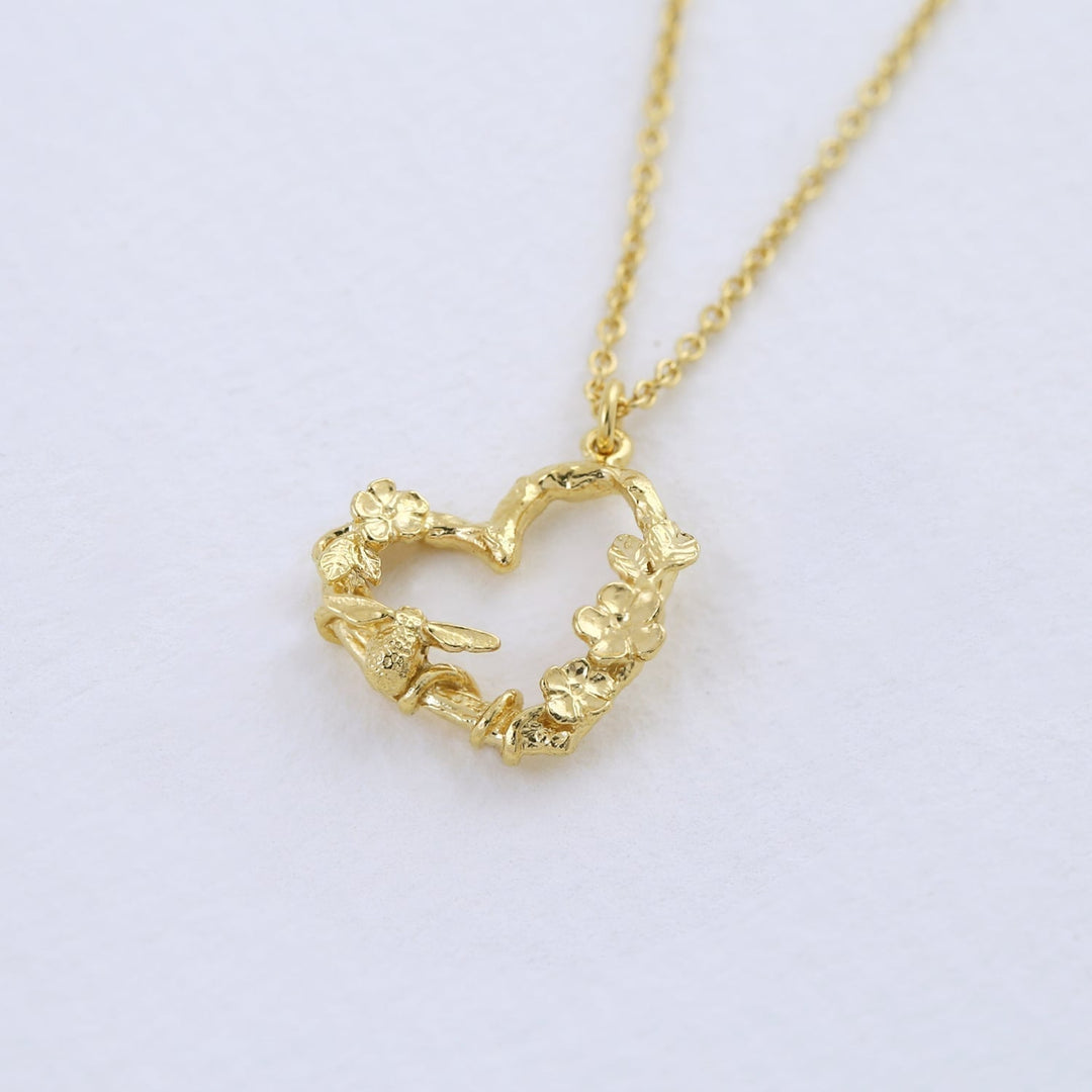 Alex Monroe - Floral Heart Necklace with Itsy Bitsy Bee - Gold