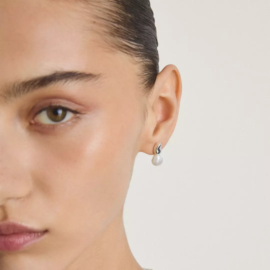 Thomas Sabo - Bold Elegence Pearl Earring Studs - Silver