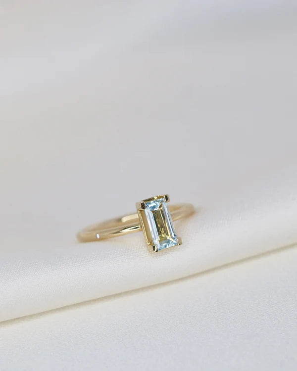 Ro Copenhagen - Nord Aquamarine Ring Turned - 18kt Yellow Gold