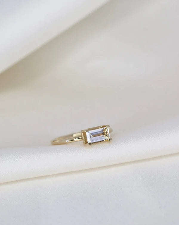 Ro Copenhagen - Nord White Topaz Ring - 18kt Yellow Gold