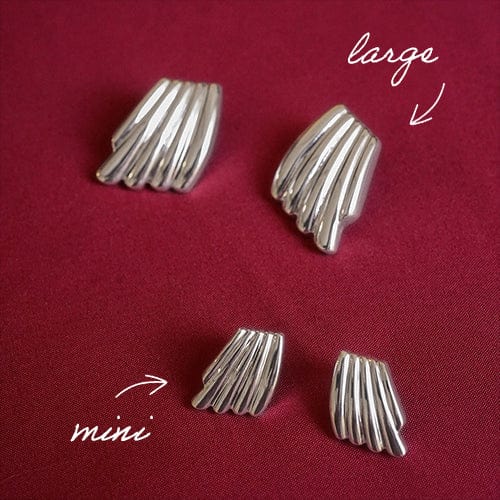 Daisy London - Polly Mini Wave Stud Earrings - Silver