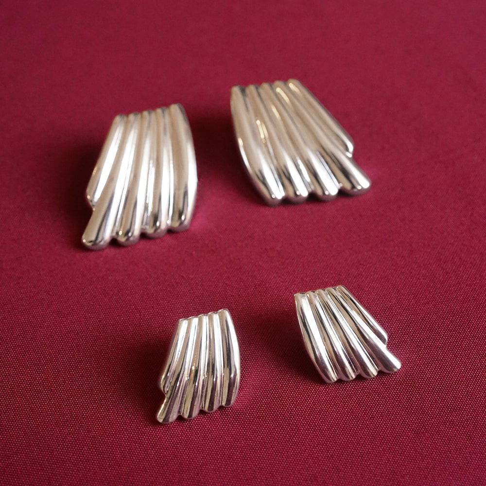 Daisy London - Polly Mini Wave Stud Earrings - Silver